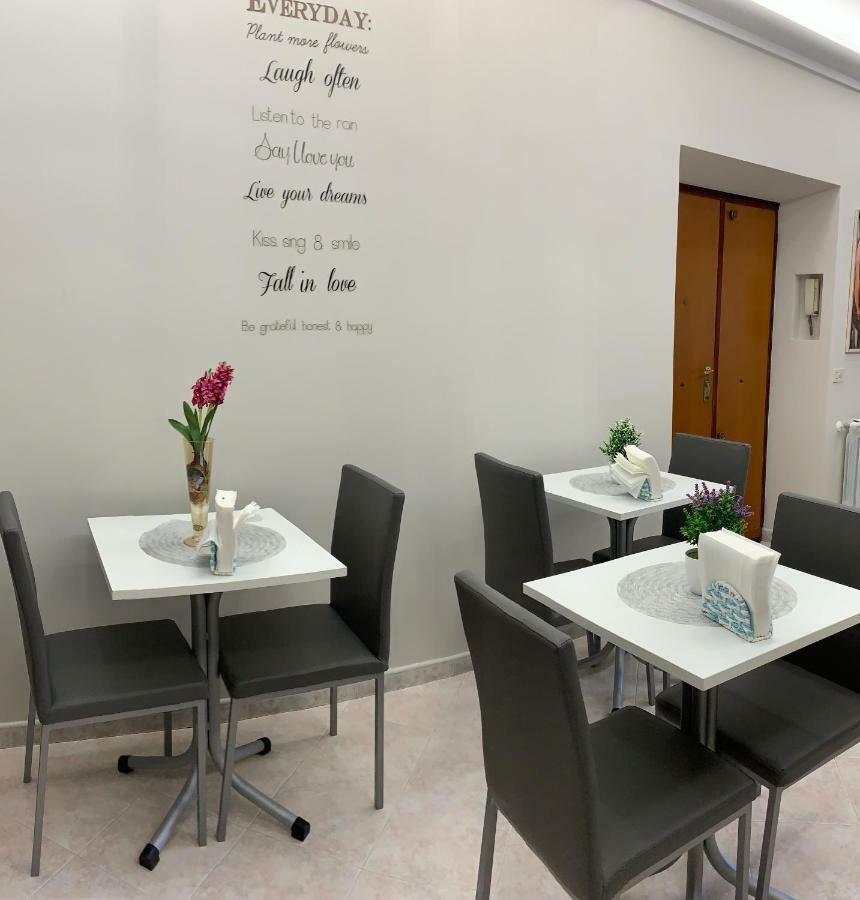 Mary Louise B&B Roma Ngoại thất bức ảnh